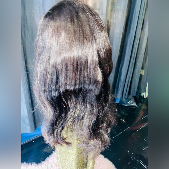 Wig - Picture 3 of 4